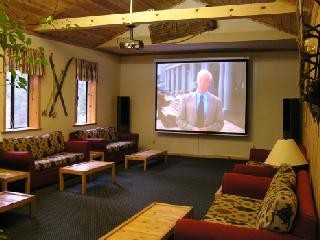 Large Screen Room With 10ft Screen And Surround Sound.