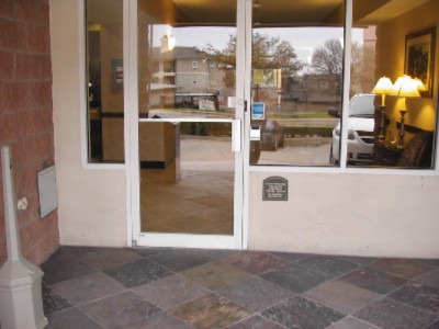 Holiday Inn Express Hotel & Suites - 
