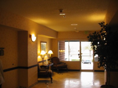 Holiday Inn Express Hotel & Suites - 