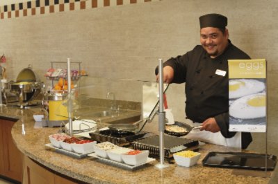 Courtyard by Marriott - Breakfast Area