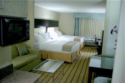Holiday Inn Express & Suites - 2 Queen Suite Take An Evening Break With Our Fresh Baked Cookies Each Night!