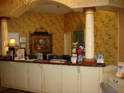 Super 8 Branson Central - Front Desk