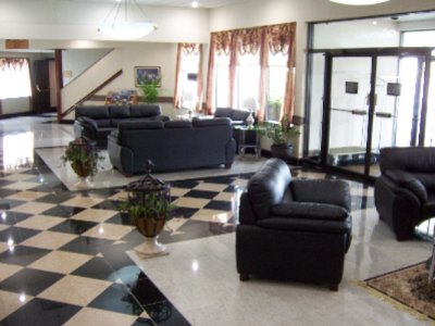 Ramada O'hare - Lobby