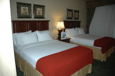 Holiday Inn Express Hotel & Suites at Bass Pro - Double Queen Room