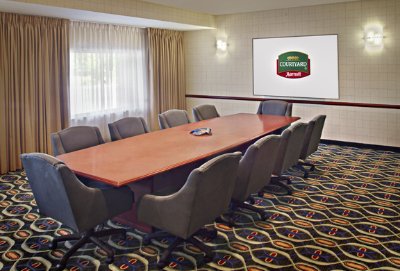 Courtyard by Marriott - Boardroom