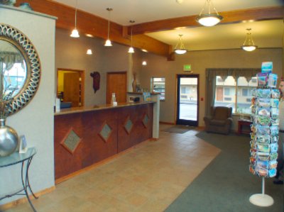Best Western Holiday Motel - Front Desk/lobby