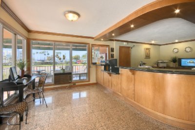 Days Inn Harbor View - 