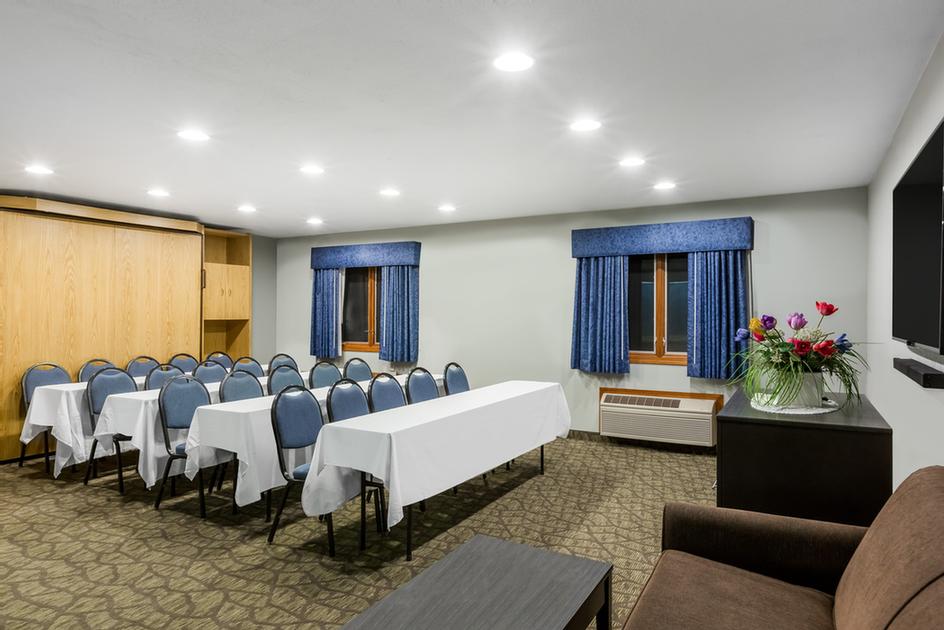 Baymont Inn & Suites - 