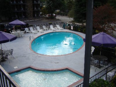 Swimming Pool - Outdoor