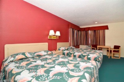 Econo Lodge - 