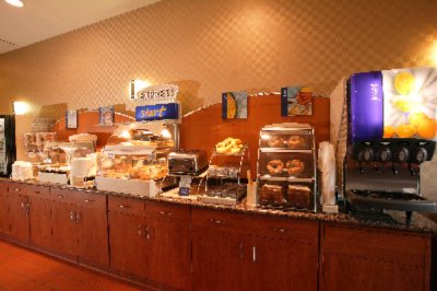 Holiday Inn Express Ventura Harbor - Breakfast Bar