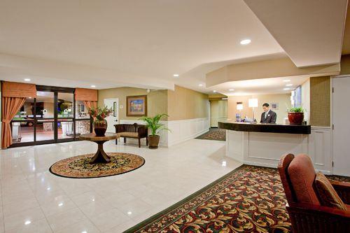 Holiday Inn Express Hotel & Suites - Standard Room With Two Queen Beds