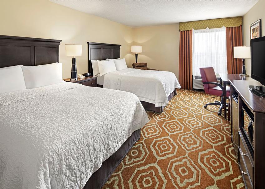 Hampton Inn & Suites Alexandria Old Town Area - Two Double Beds