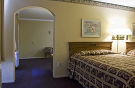 Vacation Inn & Suites - 