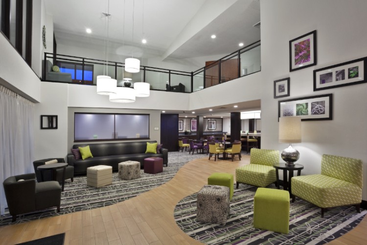 Lexington Hotel Detroit Metro Airport - Lobby Area