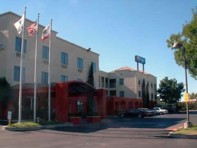 Comfort Inn Merced - Building Exterior