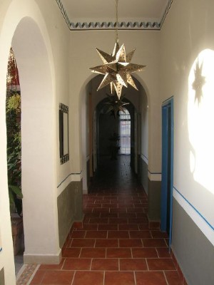 Hotel Julamis - Main Hallway