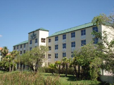 Country Inn & Suites Kendall - 