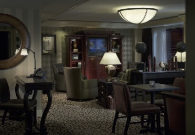 Sheraton Overland Park Hotel - Club Lounge