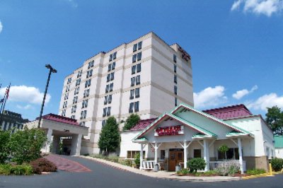 Hampton Inn - Exterior