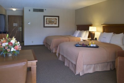 Doubletree Hotel Ontario Airport - Double Bedded Room