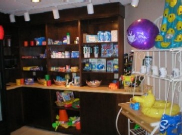 Comfort Inn North Oceanfront - Clarion Hotel Gift Shop