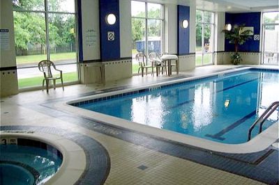 Radisson Piscataway - Pool
