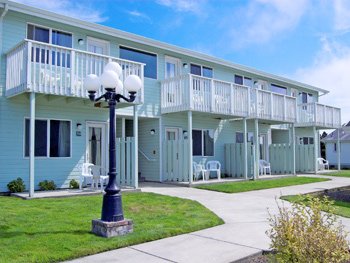 Best Western Inn at Face Rock Hotel & Suites - Beautiful Grounds