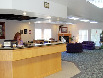 Best Western Inn at Face Rock Hotel & Suites - Lobby