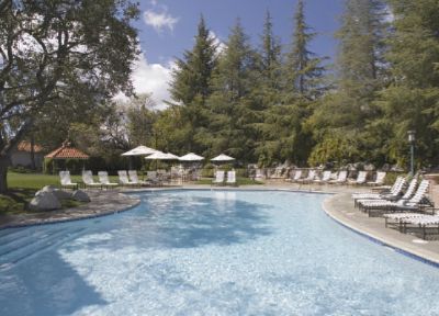 Hyatt Westlake Plaza - Pool Gazebo & Lawn Area