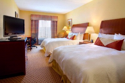 Hilton Garden Inn Clarksburg West Virginia - Queen Bed