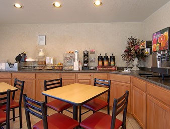 Full Free Continental Breakfast