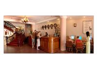 Receptionist