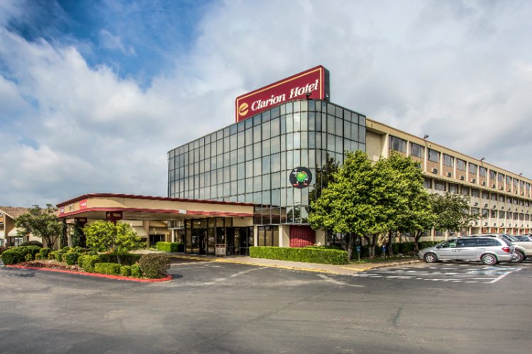 Clarion Hotel - Clarion Hotel Exterior