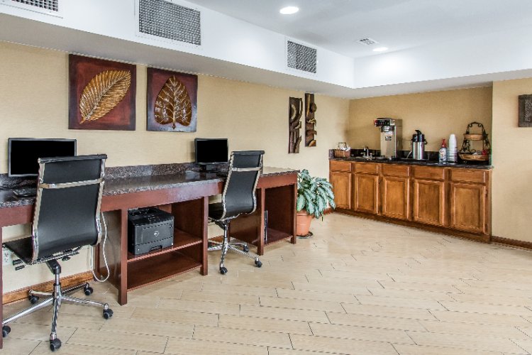 Clarion Hotel - Clarion Hotel Business Center