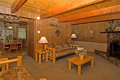 Golden Bear Cottages Resort - Private Living Space