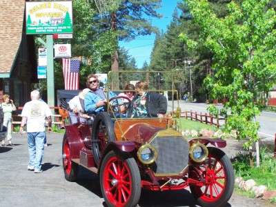 Golden Bear Cottages Resort - Group Retreats Return Year After Year