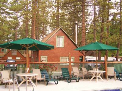 Golden Bear Cottages Resort - Cabins Are All On Our Family Friendly Resort