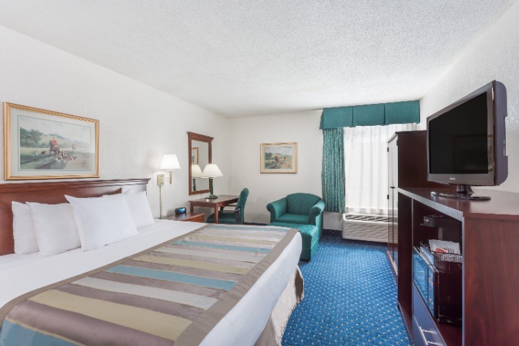 Baymont Inn & Suites - 