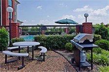 Holiday Inn Express Hotel & Suites - Outdoor Pool W/pinic Area W/gas Grill