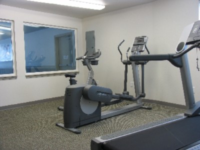 The Coho Oceanfront Lodge - Indoor Fitness Area