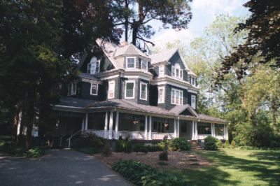Cedars & Beeches Inn