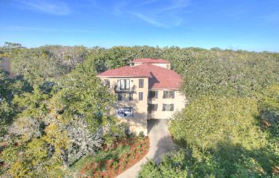 Saint Simons Inn by The Lighthouse - 