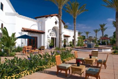 La Costa Plaza