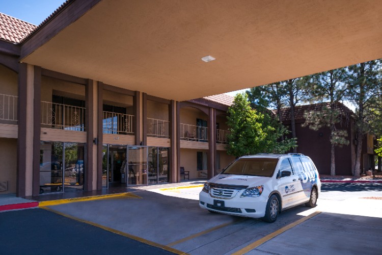 Best Western Innsuites Hotel & Suites Abq Airport - 