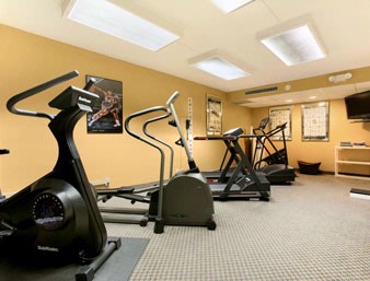 Ramada Inn Overland Park - 24 Hr Exercise Room