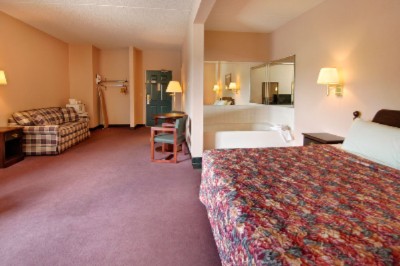 Days Inn of Harrison - Suite Room