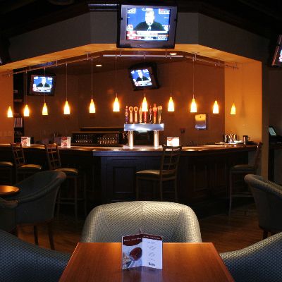 Tanner's Bar And Grill