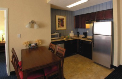 Residence Inn Chesapeake Guest Kitchen