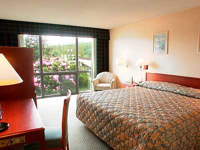 Riverside Residences - 